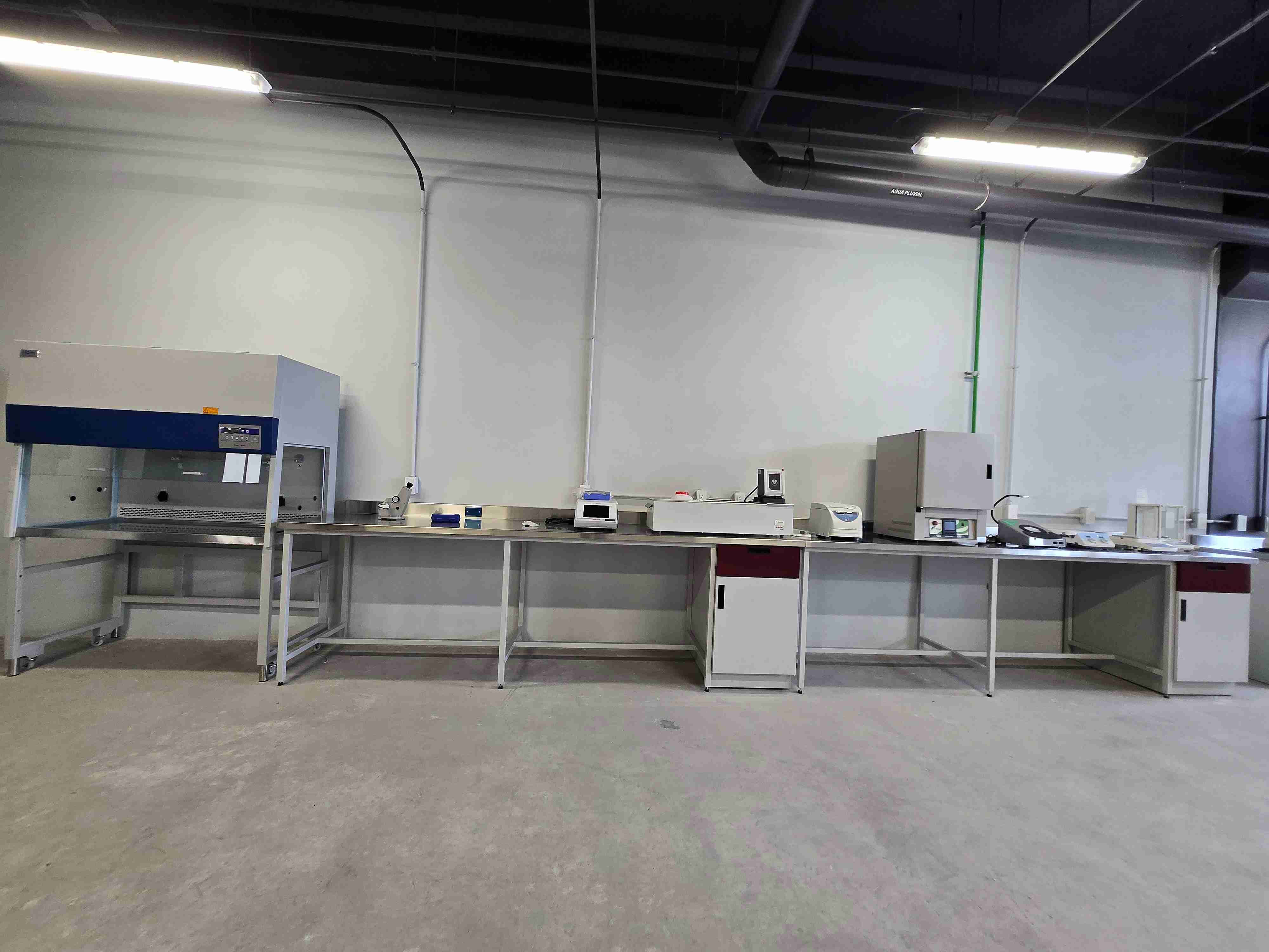 Más equipo agroindustrial